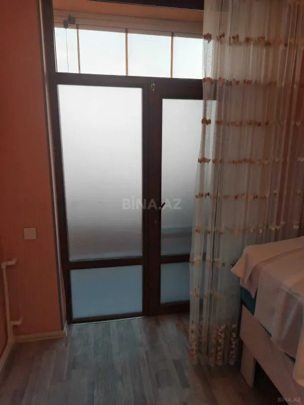 Satılır 3 otaqlı mənzil 105 m²