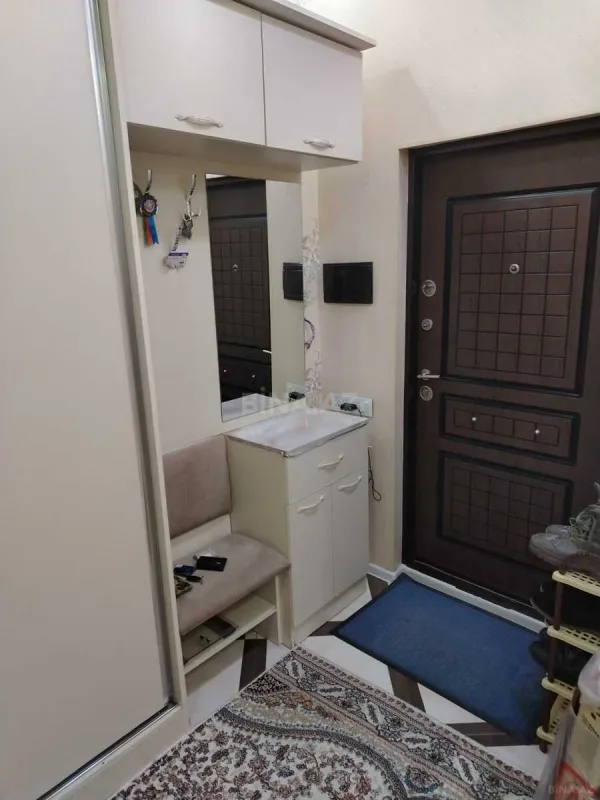 Satılır 3 otaqlı mənzil 105 m²