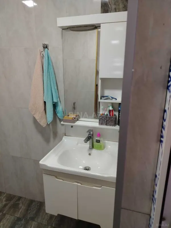 Satılır 3 otaqlı mənzil 105 m²