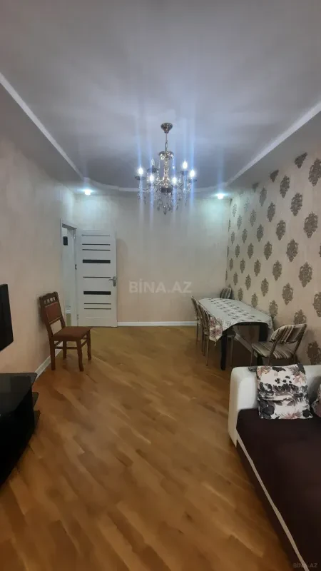 Kirayə verilir 2 otaqlı mənzil 65 m²