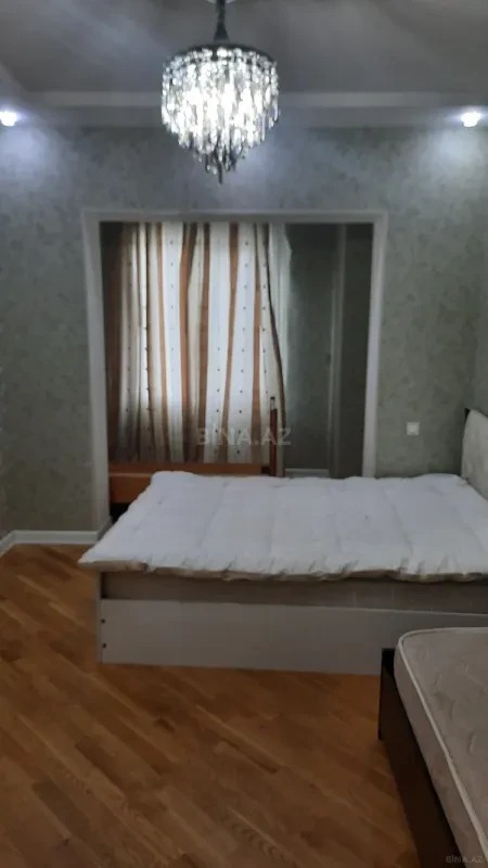 Kirayə verilir 2 otaqlı mənzil 65 m²