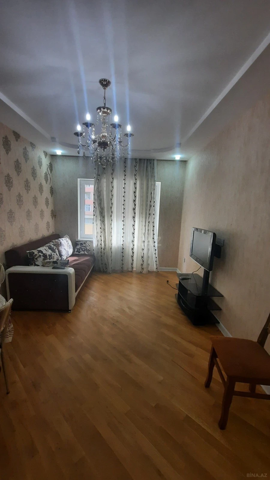Kirayə verilir 2 otaqlı mənzil 65 m²