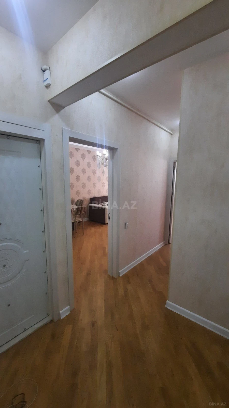 Kirayə verilir 2 otaqlı mənzil 65 m²
