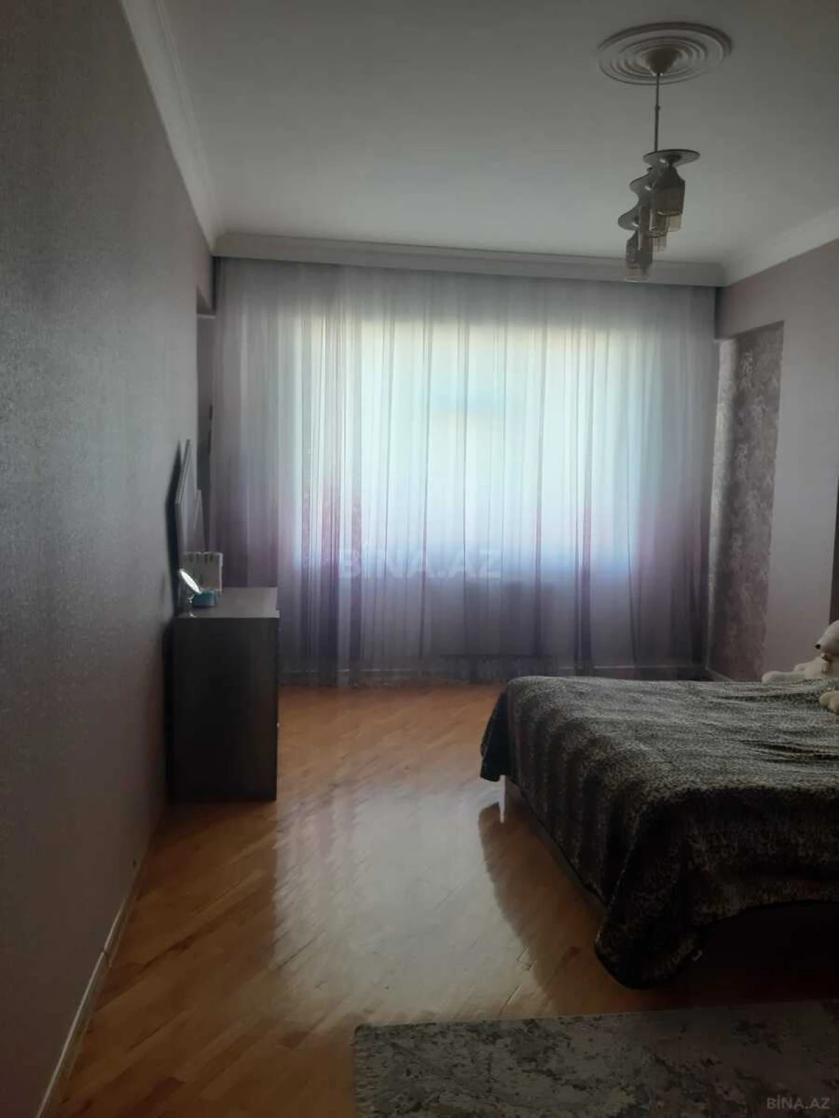 Satılır 2 otaqlı mənzil 90 m²
