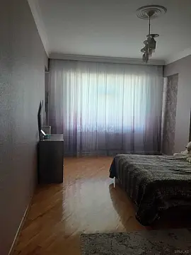 Satılır 2 otaqlı mənzil 90 m²