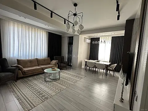 Kirayə verilir 3 otaqlı mənzil 150 m²