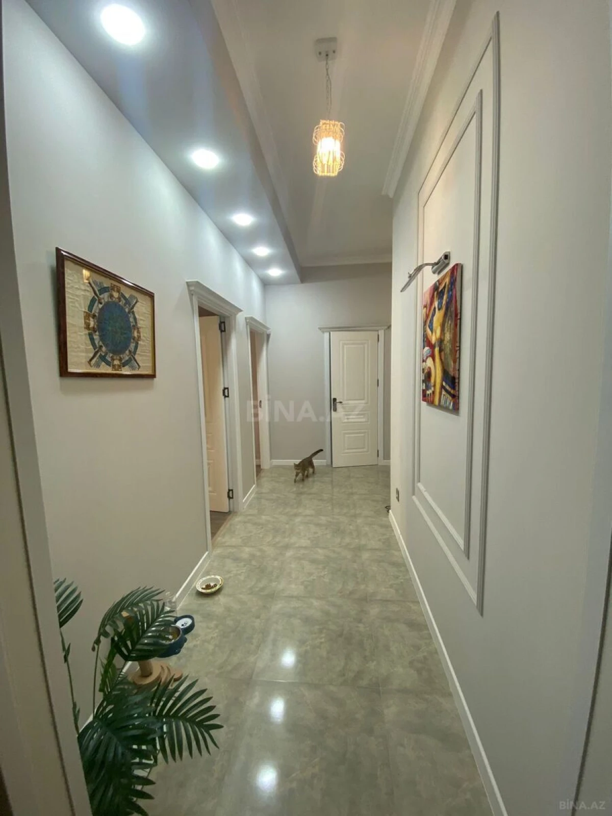 Satılır 3 otaqlı mənzil 130 m²