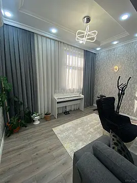 Satılır 3 otaqlı mənzil 130 m²