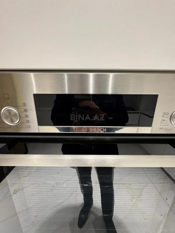 Satılır 4 otaqlı mənzil 130 m²