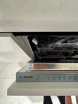 Satılır 4 otaqlı mənzil 130 m²