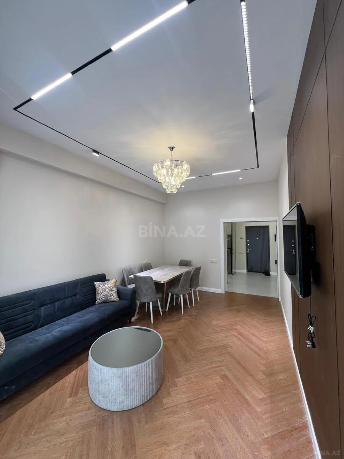Kirayə verilir 2 otaqlı mənzil 75 m²