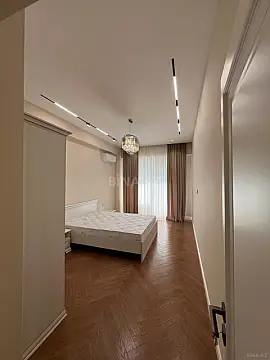Kirayə verilir 2 otaqlı mənzil 75 m²