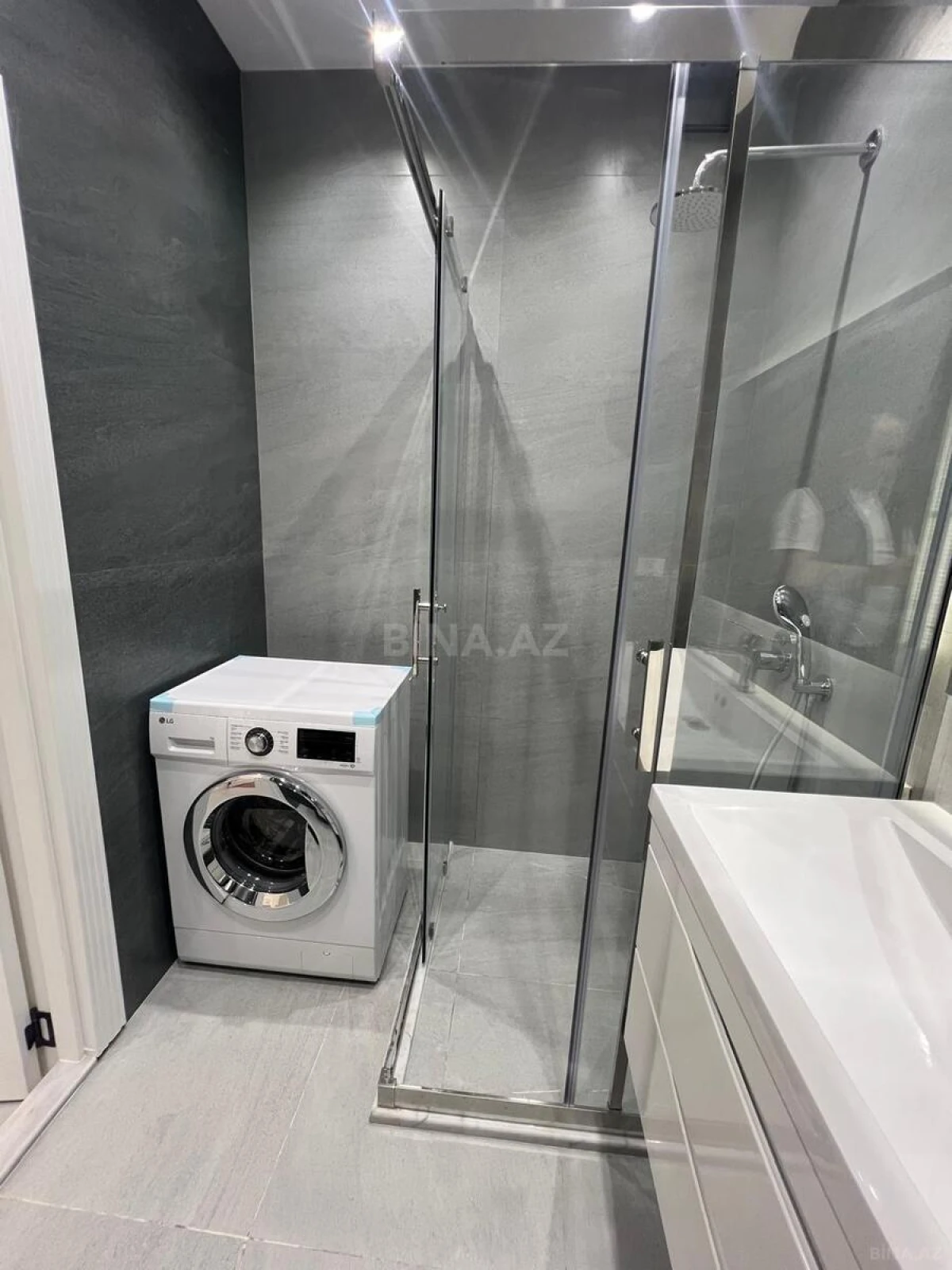 Kirayə verilir 2 otaqlı mənzil 75 m²