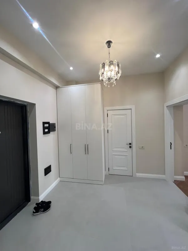 Kirayə verilir 2 otaqlı mənzil 75 m²