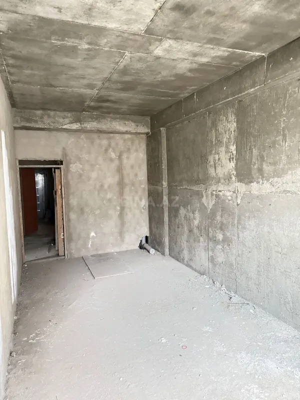 Satılır 2 otaqlı mənzil 91 m²