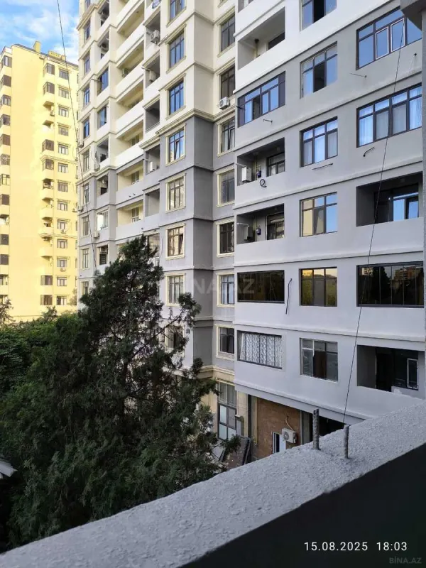 Satılır 2 otaqlı mənzil 91 m²