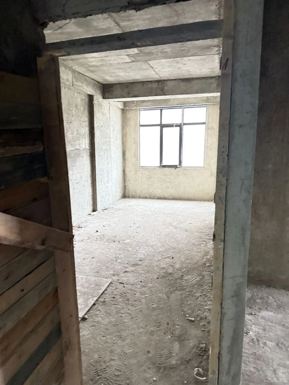 Satılır 2 otaqlı mənzil 91 m²