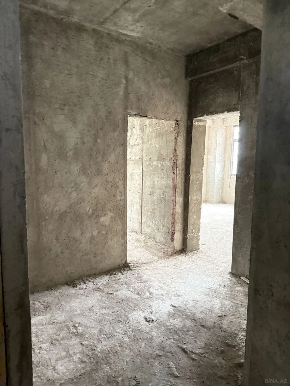 Satılır 2 otaqlı mənzil 91 m²