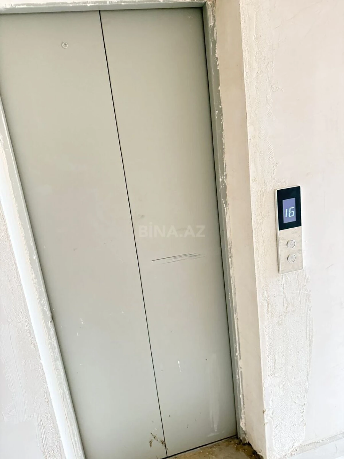 Satılır 2 otaqlı mənzil 91 m²