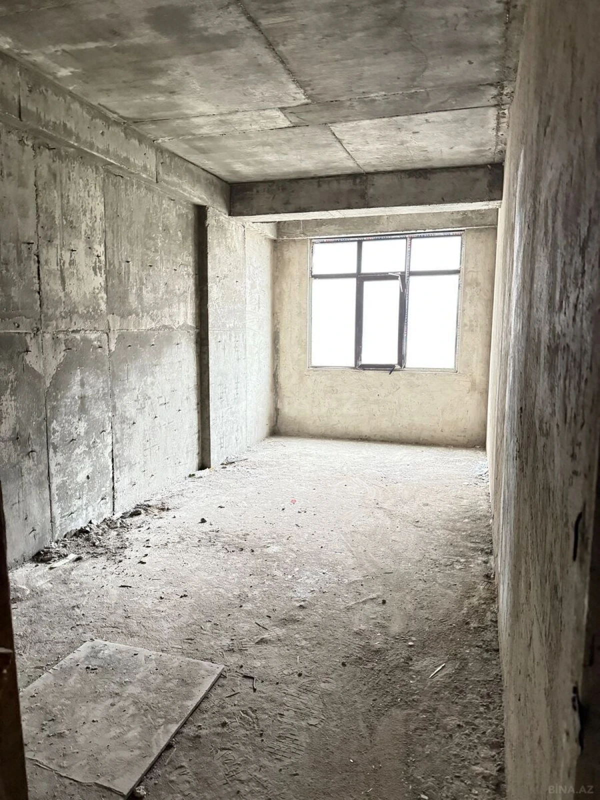 Satılır 2 otaqlı mənzil 91 m²