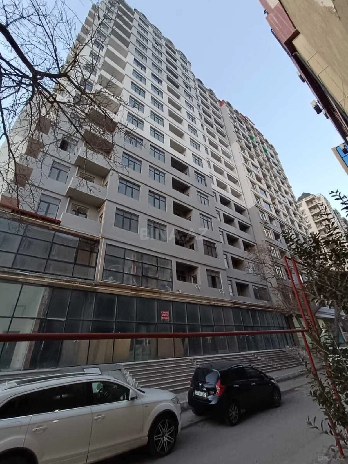 Satılır 2 otaqlı mənzil 91 m²