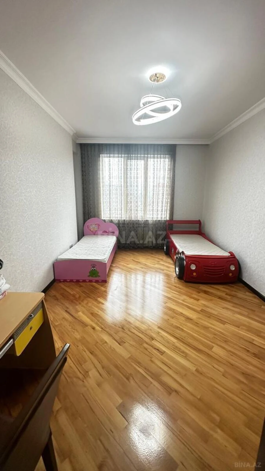 Satılır 3 otaqlı mənzil 125 m²