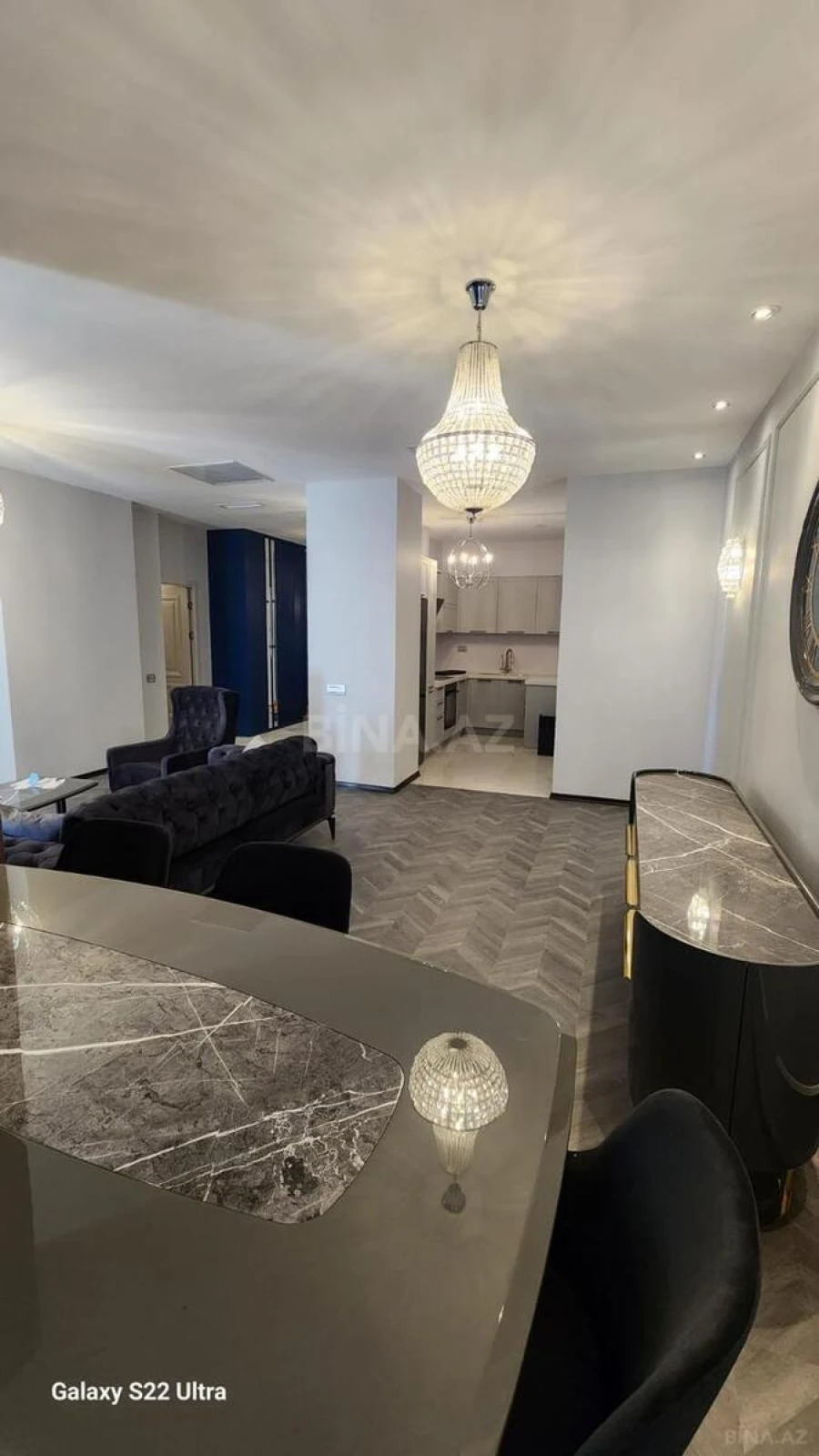 Kirayə verilir 2 otaqlı mənzil 85 m²