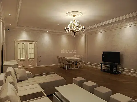 Kirayə verilir 3 otaqlı mənzil 160 m²