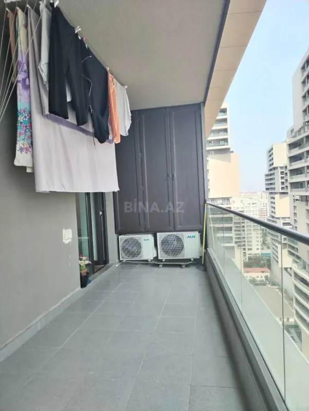 Kirayə verilir 3 otaqlı mənzil 148 m²