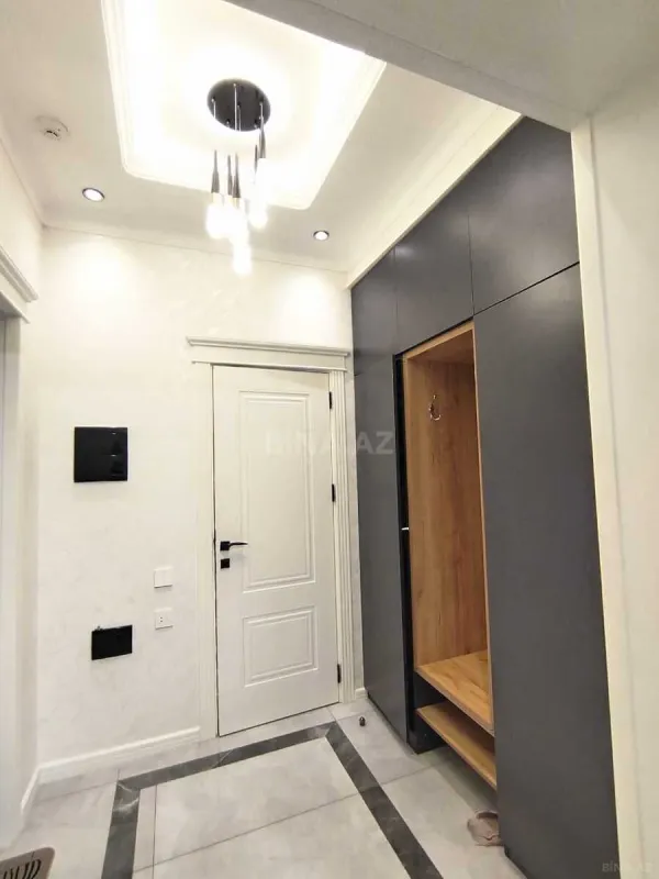 Kirayə verilir 3 otaqlı mənzil 148 m²