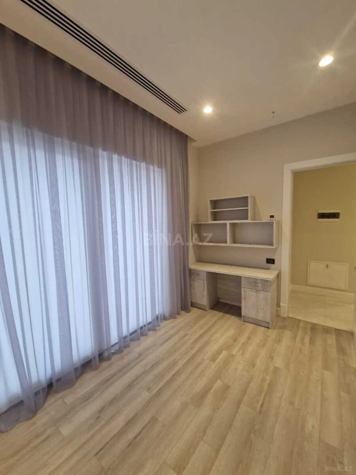 Kirayə verilir 4 otaqlı həyət evi 300 m²