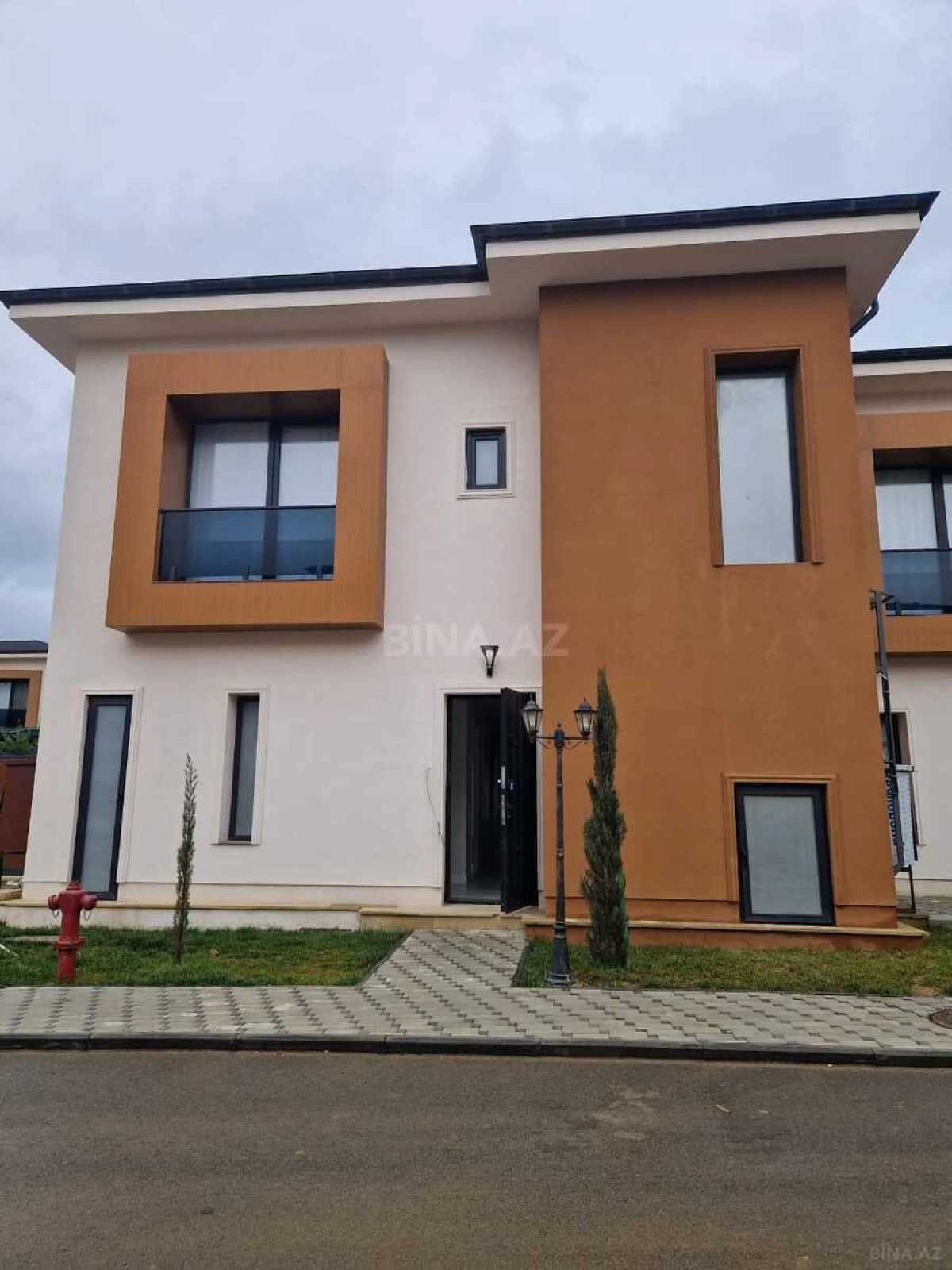 Kirayə verilir 4 otaqlı həyət evi 300 m²