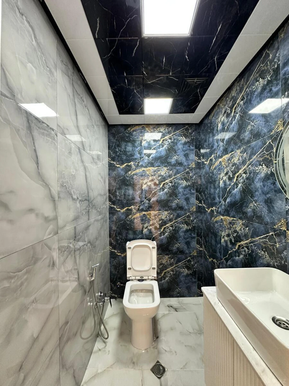 Satılır 3 otaqlı mənzil 120 m²