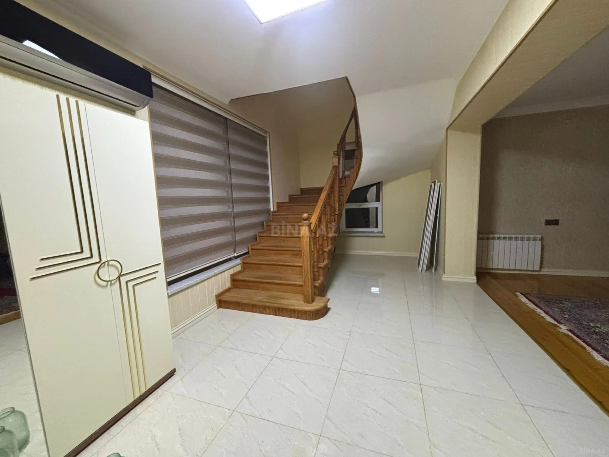 Satılır 7 otaqlı həyət evi 310 m²