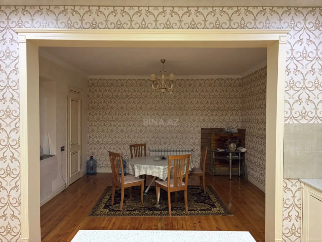 Satılır 7 otaqlı həyət evi 310 m²