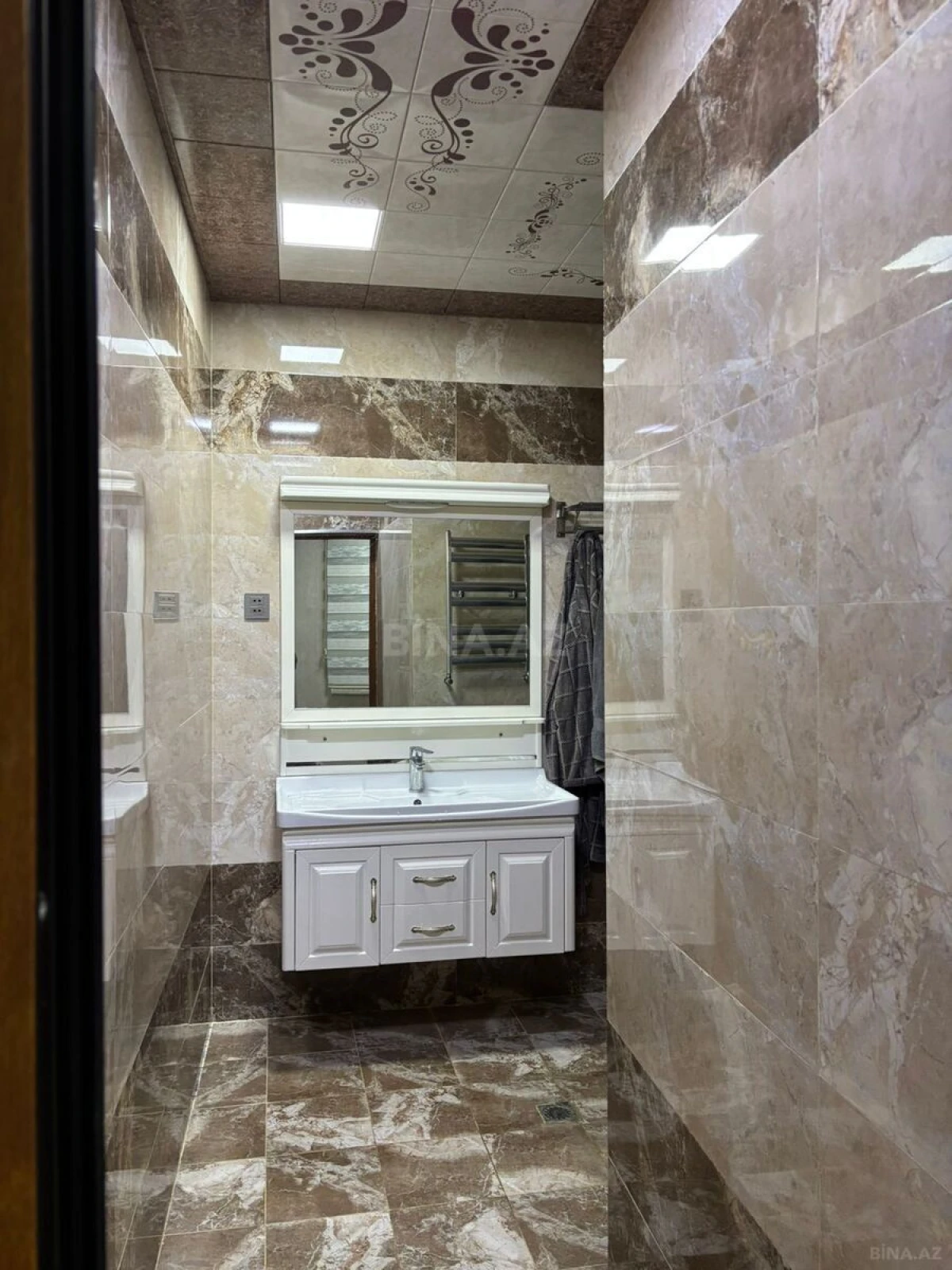 Satılır 7 otaqlı həyət evi 310 m²