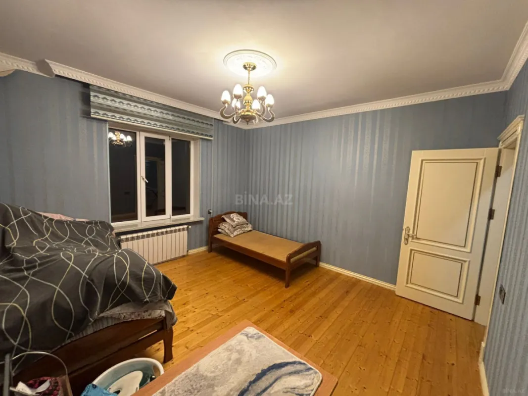 Satılır 7 otaqlı həyət evi 310 m²