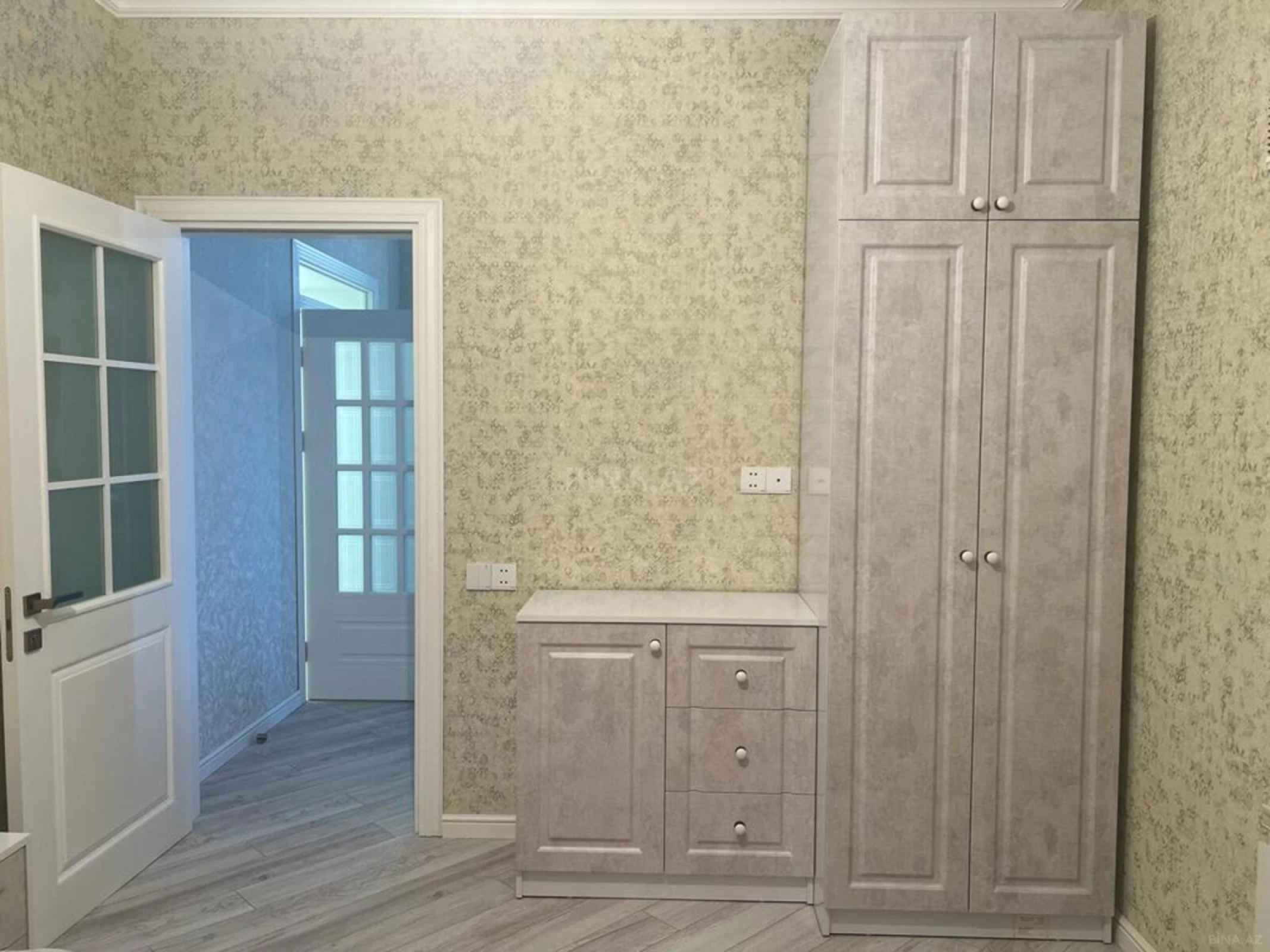 Kirayə verilir 3 otaqlı mənzil 105 m²