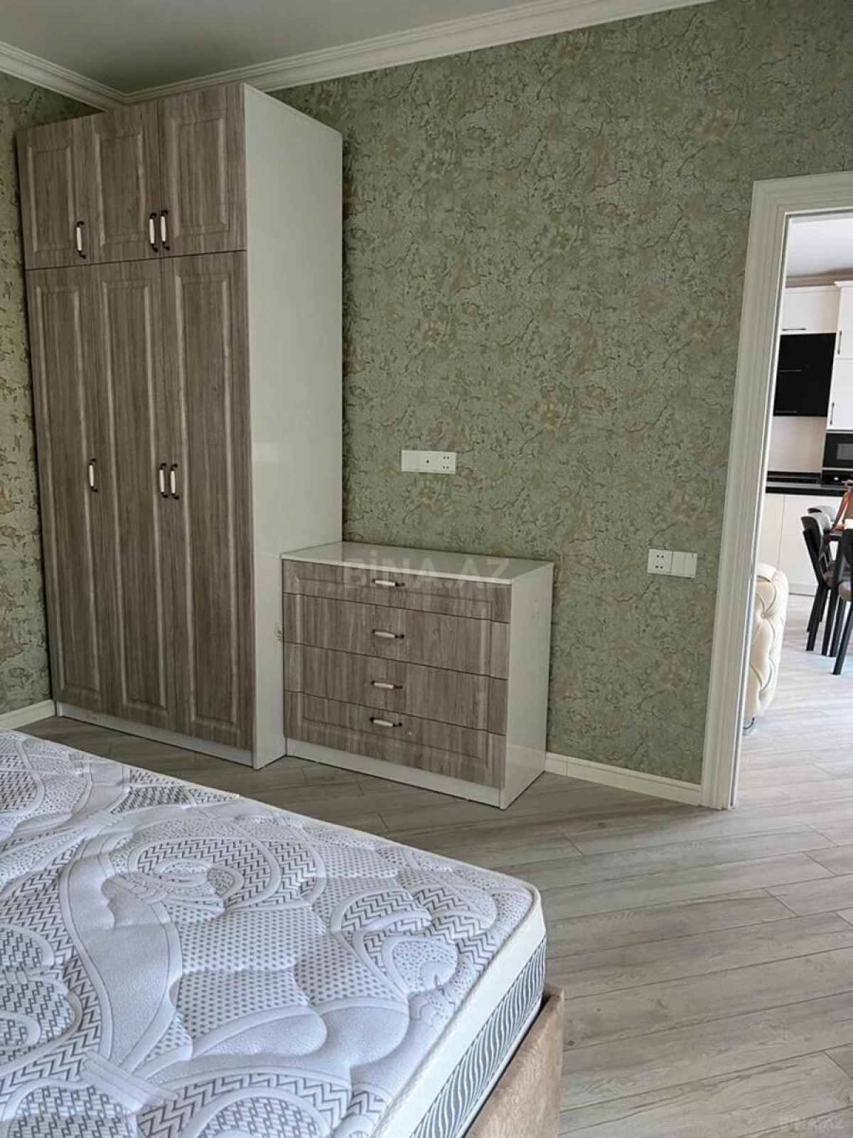 Kirayə verilir 3 otaqlı mənzil 105 m²