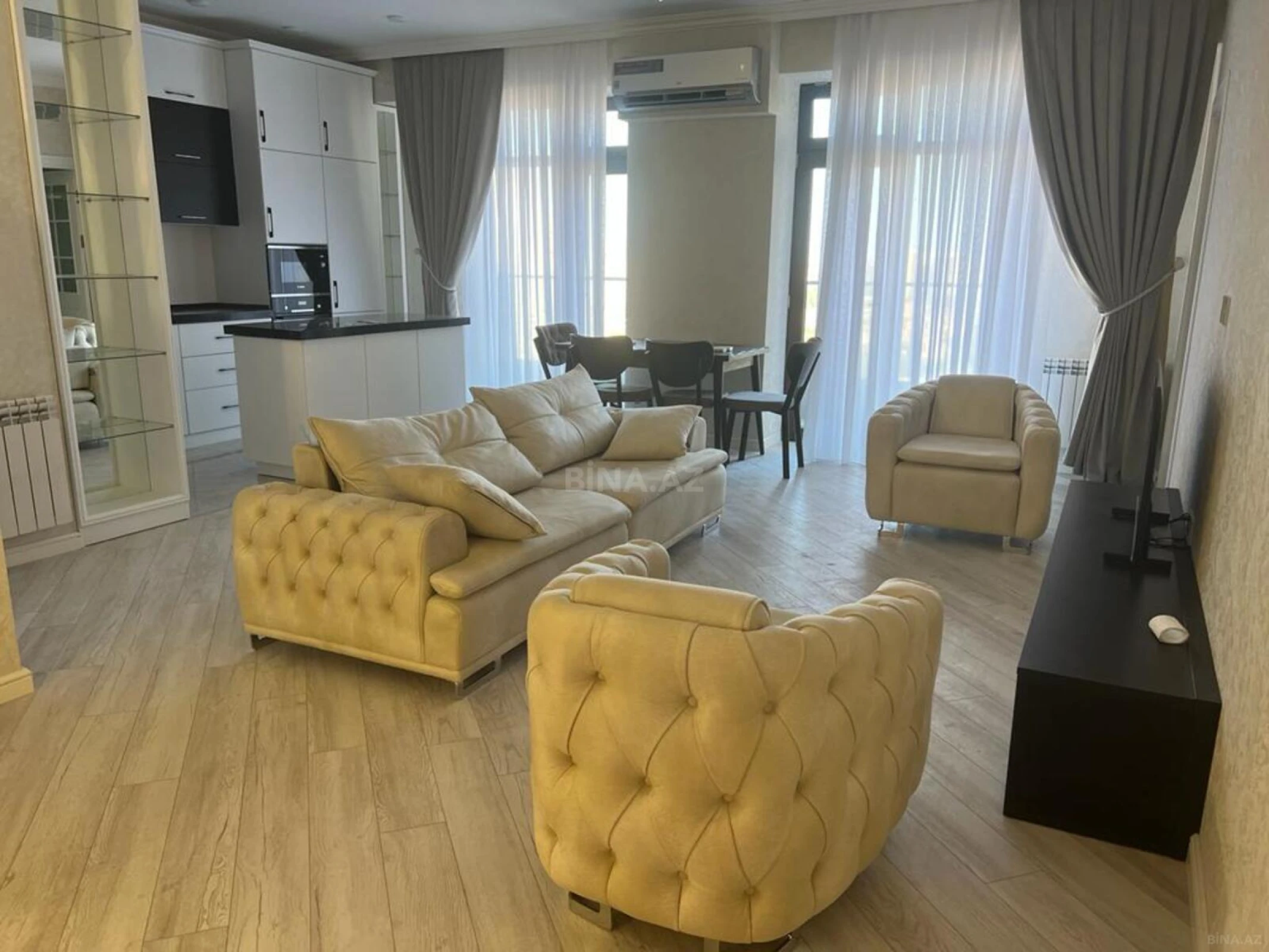 Kirayə verilir 3 otaqlı mənzil 105 m²