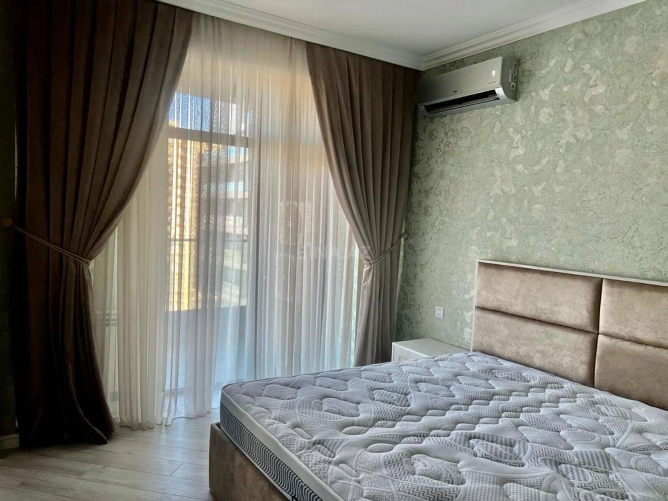 Kirayə verilir 3 otaqlı mənzil 105 m²
