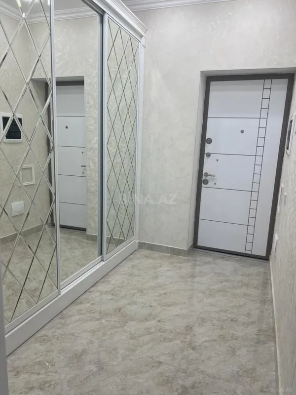 Kirayə verilir 3 otaqlı mənzil 105 m²