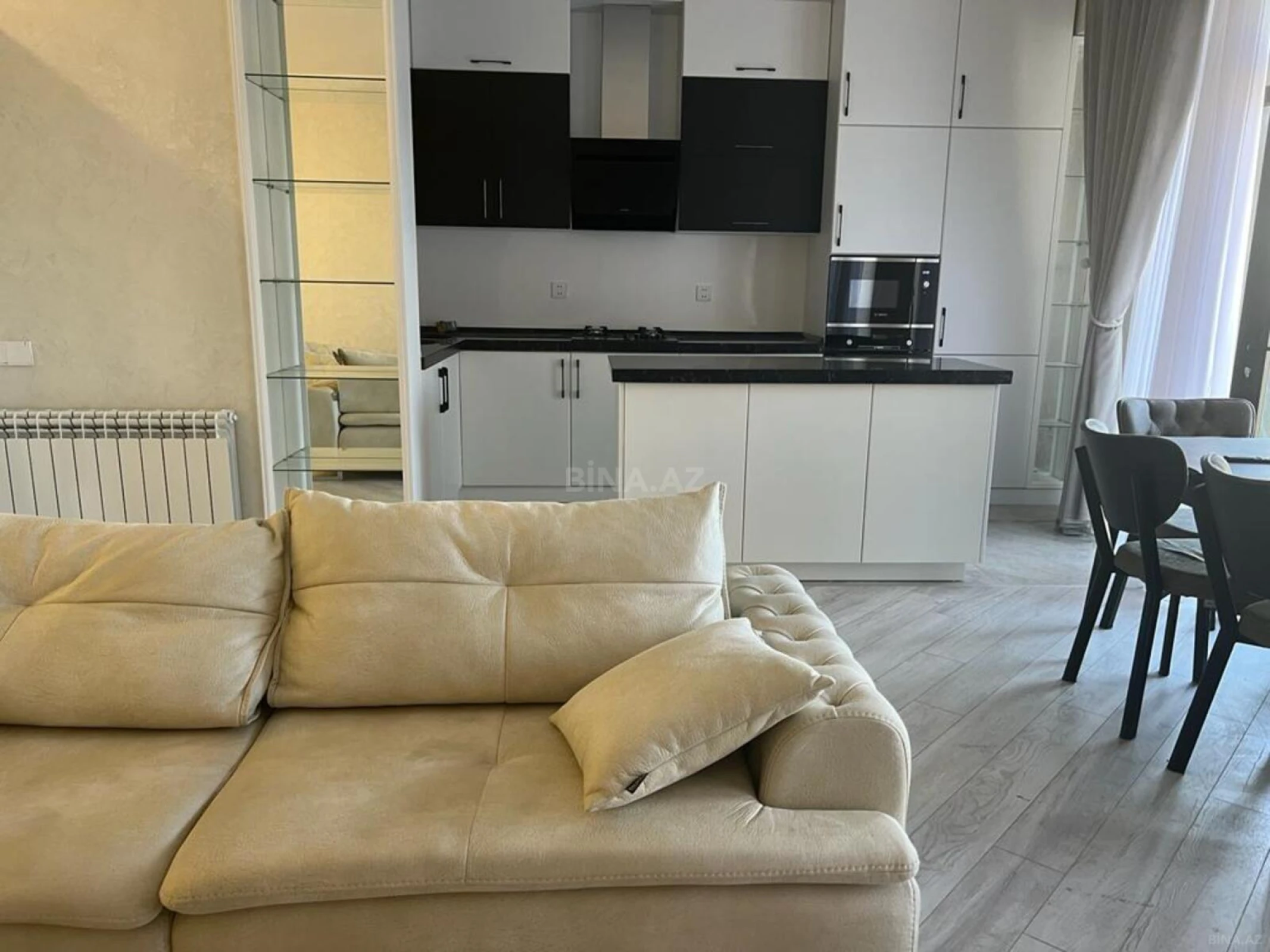 Kirayə verilir 3 otaqlı mənzil 105 m²
