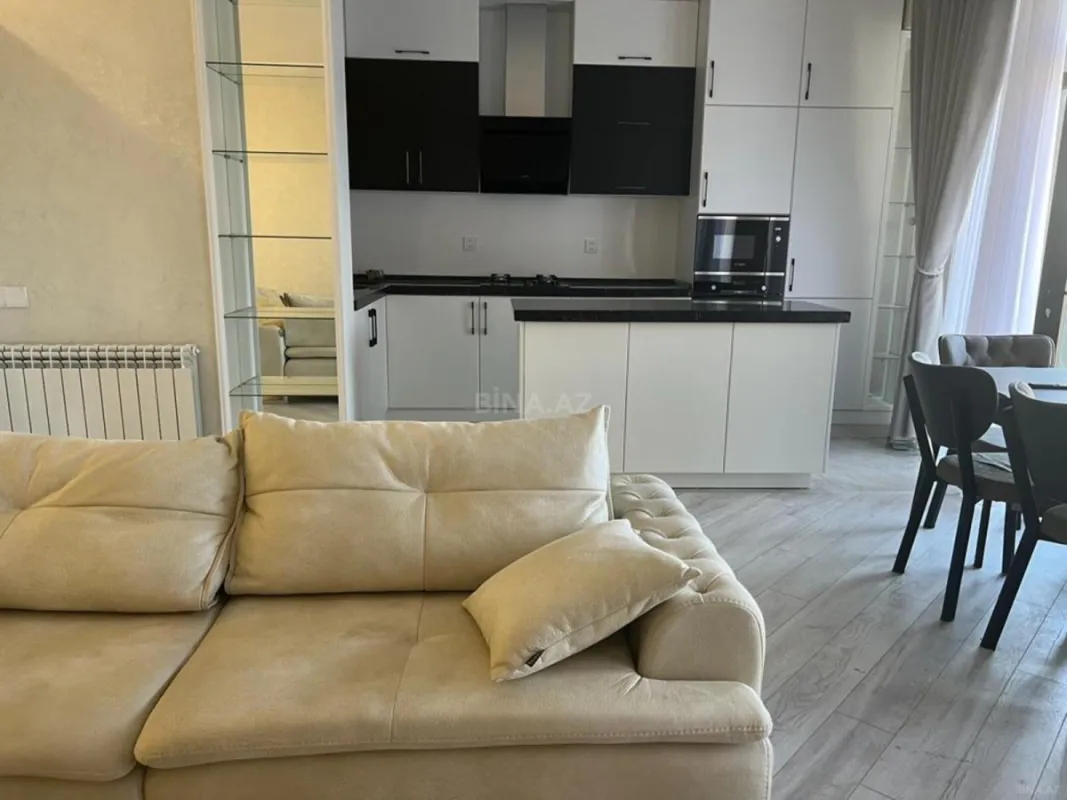 Kirayə verilir 3 otaqlı mənzil 105 m²