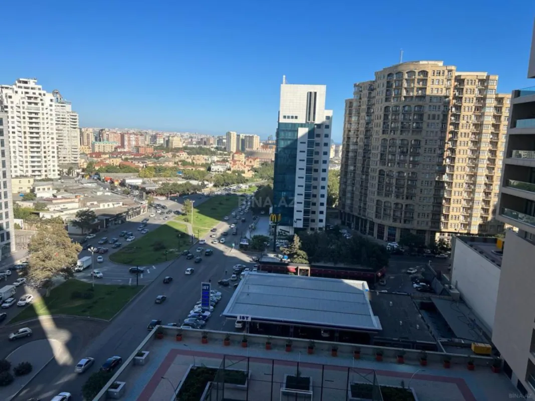 Kirayə verilir 3 otaqlı mənzil 105 m²