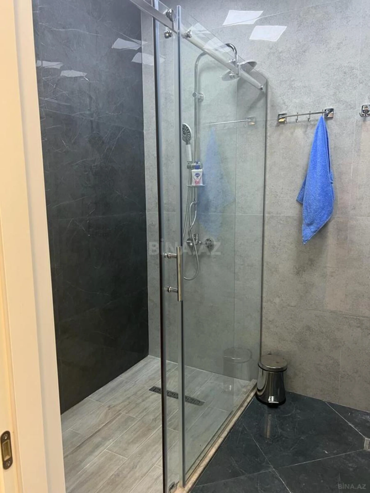 Kirayə verilir 3 otaqlı mənzil 105 m²