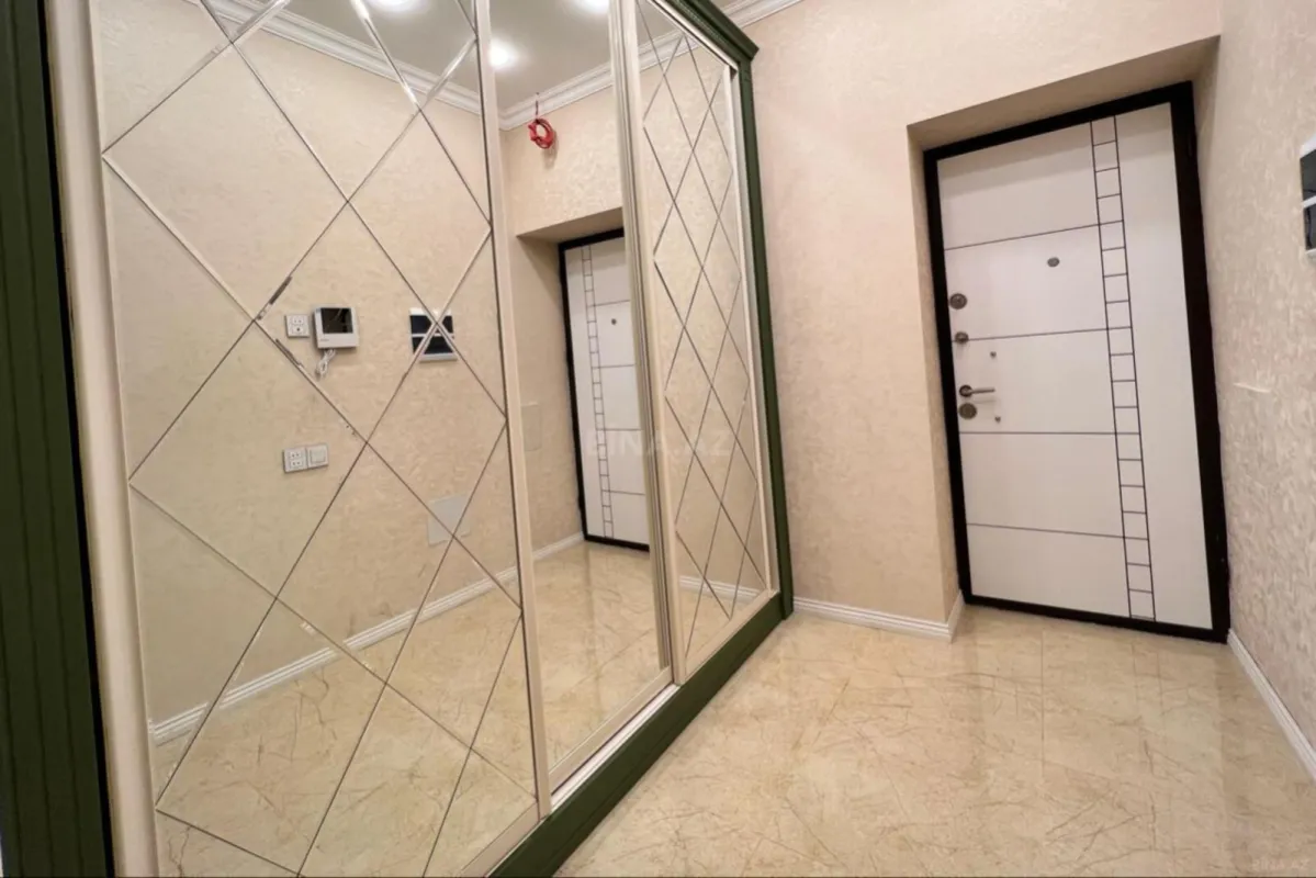 Kirayə verilir 3 otaqlı mənzil 108 m²