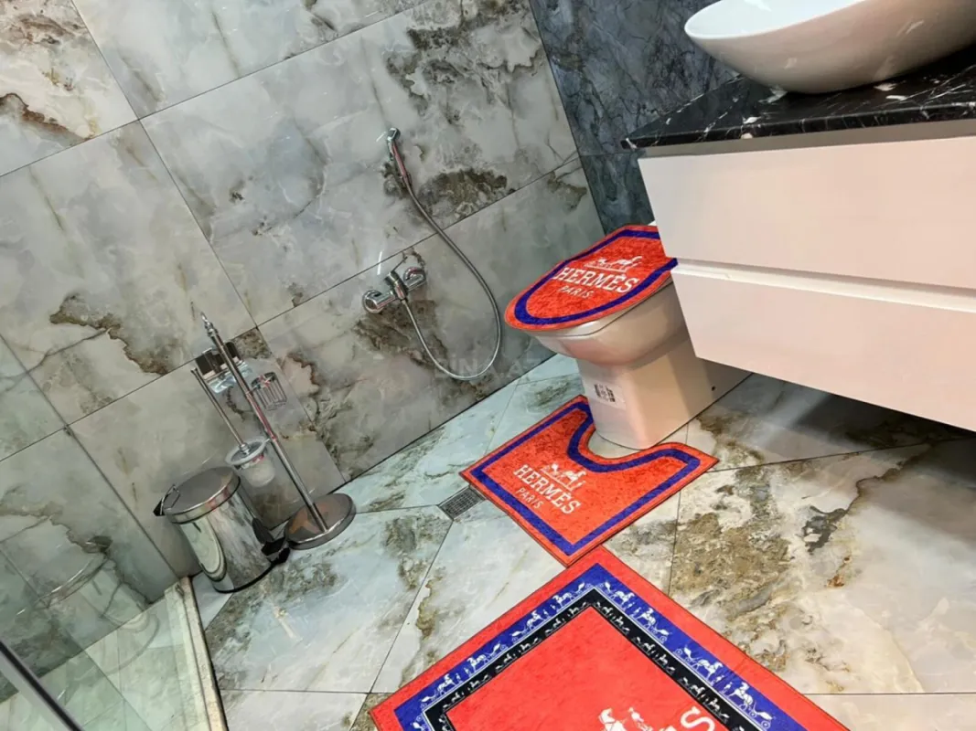 Kirayə verilir 3 otaqlı mənzil 108 m²