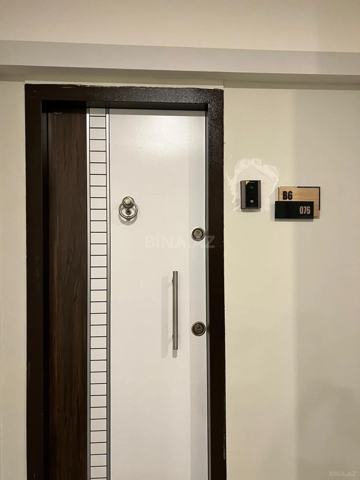 Kirayə verilir 3 otaqlı mənzil 108 m²