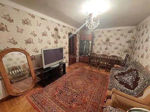 Satılır 3 otaqlı mənzil 60 m²